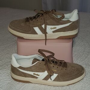 NWOT Gola Wonen's Tan and White Sneakers